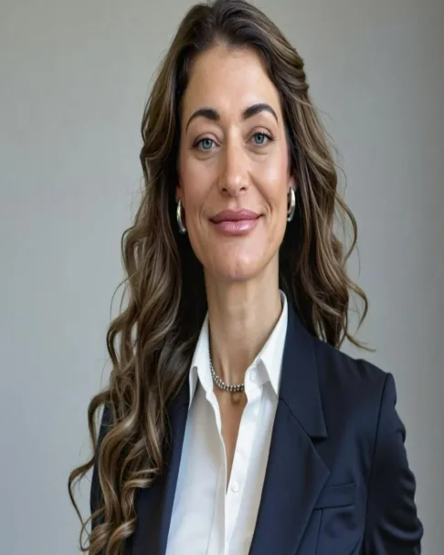 Portrait of Tara Wendt